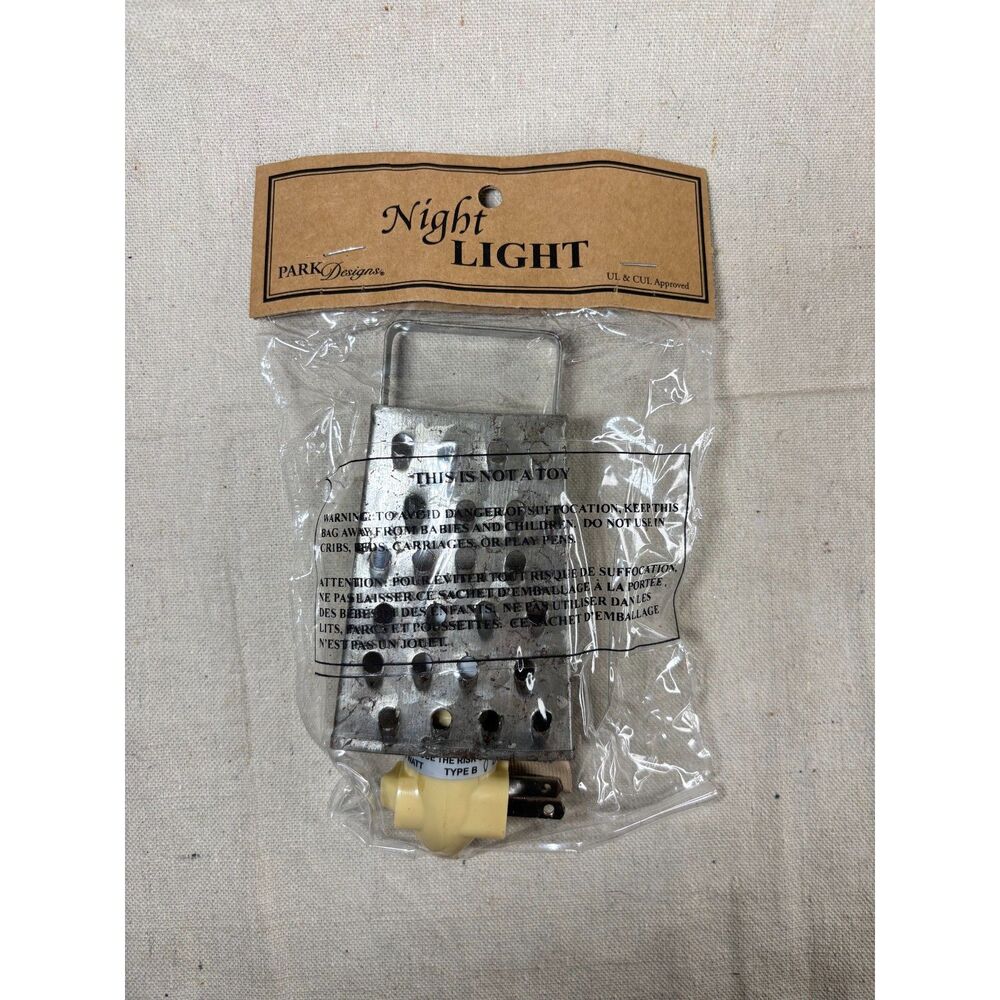 Park Designs Cheese Grater Night Light NIB Wall Plug Novelty Lamp